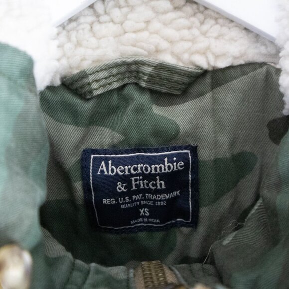 Abercrombie & Fitch Camo Fur Parka Coat - Picture 6 of 8